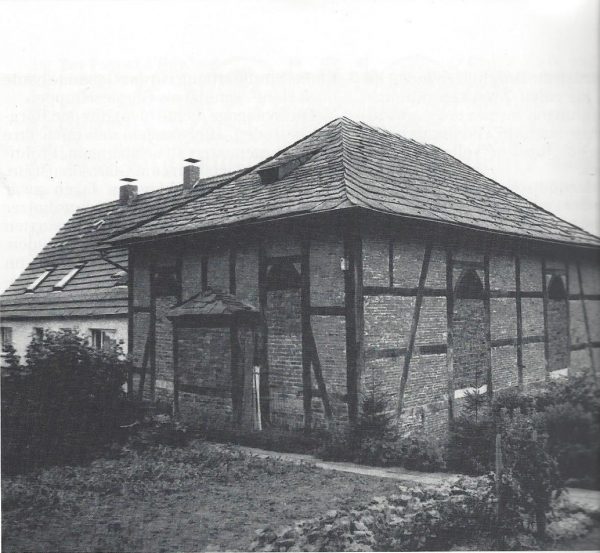Synagoge um 1990 vor der Sanierung.